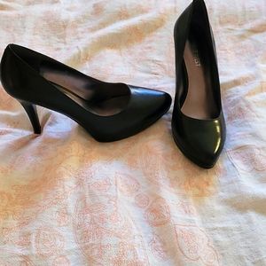 Nine West Shoes size 8